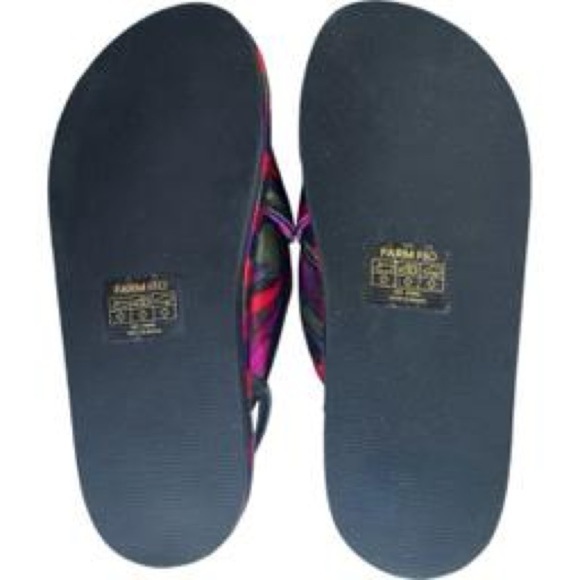 VEGAN LEATHER SANDAL
Farm Rio - Picture 12 of 12